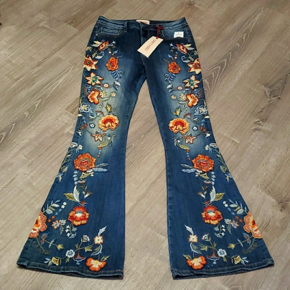 Driftwood dark wash embroidered high waist women Jeans size 28 New